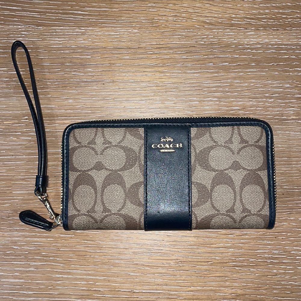 NEW Coach wallet